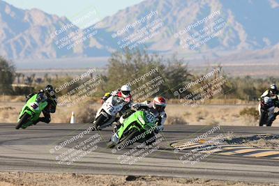 media/Dec-07-2025-CVMA (Sun) [[3e7d2de5dc]]/Race 18-Formula Twins-Formula 40 UL/